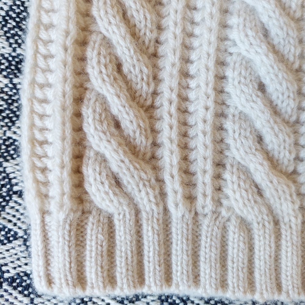 Joie cashmere / wool blend knit hat. - Picture 11 of 11